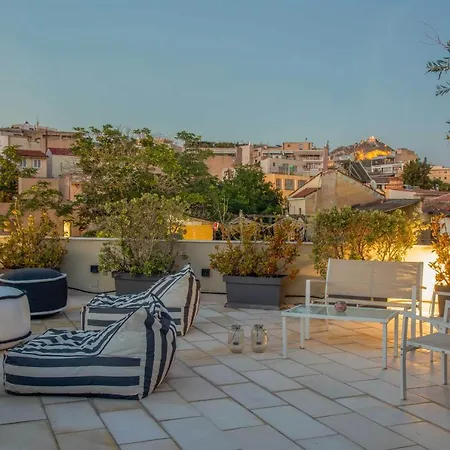 Entire Building In The Heart Of Sleeps 15 With Private Rooftop Terrace * Athènes